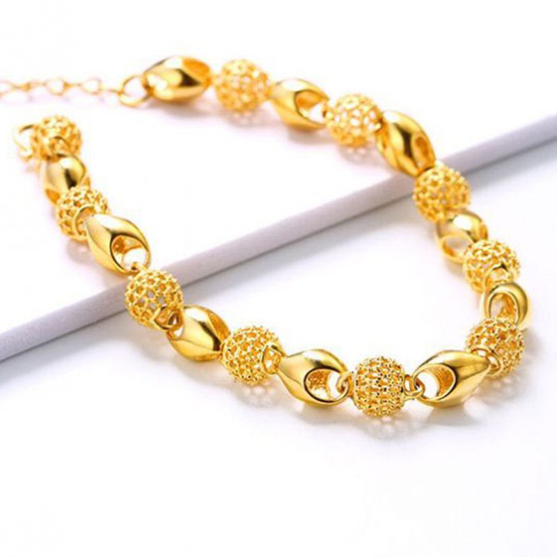 Hollow and exquisite female Passepartout bracelet Thailand sand gold wedding bracelet brass gold wedding props jewelry